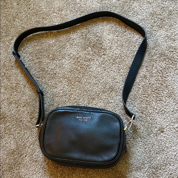 kate spade Handbags - Kate Spade Black Pebbled Leather Shoulder Bag